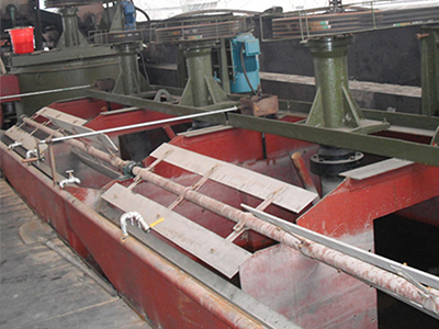 大面积的厂房仓库